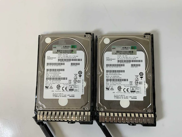 Hp proliant dl380 gen 9, 2x xeon(r) e5-2620, 2x 16 gb ram, 11x 4 tb sas(mb4000jvyzc) - 2x 300 gb sas(eg000300jwfvb) rack mount chassis - afbeelding 2 van  14