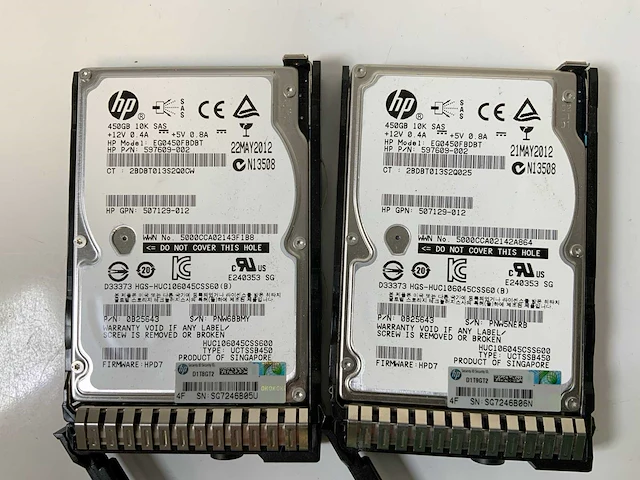 Hp proliant dl380p gen 8, xeon(r) e5-2630, 4x 8 gb ram - 2x 4 gb ram, 2x 300 gb sas(eg0300fcvbf) - 2x 450 gb sas(eg0450fbdbt) - 2x 300 gb sas(eg0300fcsph) rack mount chassis - afbeelding 3 van  11