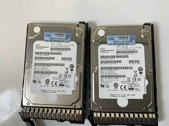 Hp proliant dl380p gen 8, xeon(r) e5-2630, 4x 8 gb ram - 2x 4 gb ram, 2x 300 gb sas(eg0300fcvbf) - 2x 450 gb sas(eg0450fbdbt) - 2x 300 gb sas(eg0300fcsph) rack mount chassis - afbeelding 11 van  11
