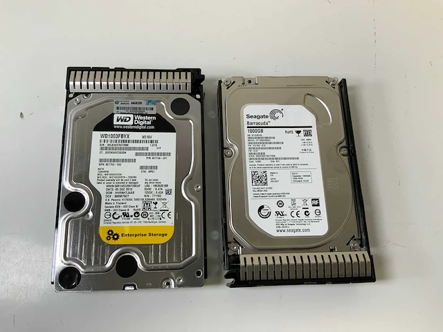 Hp proliant ml 350e gen 8, xeon(r) e5-2407, 8 gb ram, 1x 1 tb sata (st1000dm003-1ch162), 1x 1 tb sata (mb1000gceek), matrox electronics systems ltd. mga g200eh tower workstation - afbeelding 3 van  13