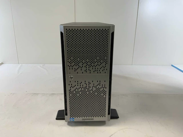 Hp proliant ml 350e gen 8, xeon(r) e5-2407, 8 gb ram, 1x 1 tb sata (st1000dm003-1ch162), 1x 1 tb sata (mb1000gceek), matrox electronics systems ltd. mga g200eh tower workstation - afbeelding 1 van  13