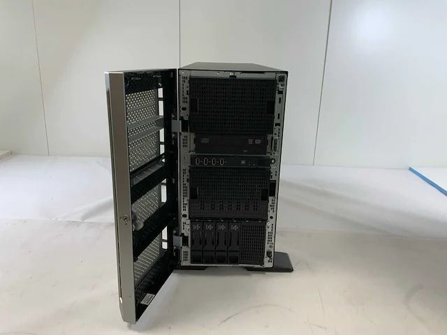 Hp proliant ml 350e gen 8, xeon(r) e5-2407, 8 gb ram, 1x 1 tb sata (st1000dm003-1ch162), 1x 1 tb sata (mb1000gceek), matrox electronics systems ltd. mga g200eh tower workstation - afbeelding 8 van  13