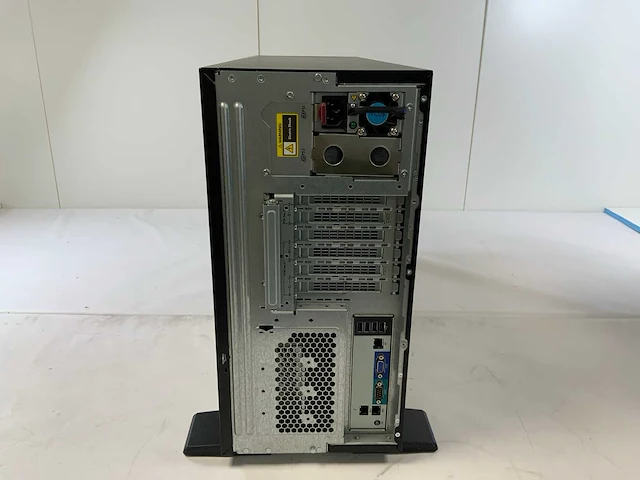 Hp proliant ml 350e gen 8, xeon(r) e5-2407, 8 gb ram, 1x 1 tb sata (st1000dm003-1ch162), 1x 1 tb sata (mb1000gceek), matrox electronics systems ltd. mga g200eh tower workstation - afbeelding 10 van  13