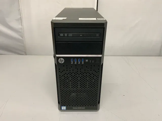 Hp proliant ml30 gen9 server - afbeelding 1 van  5