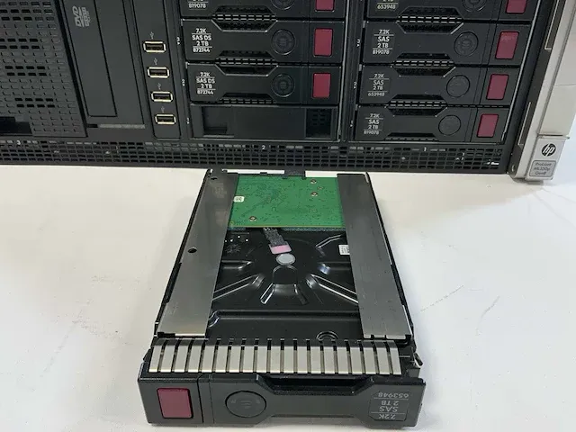 Hp proliant ml350p gen 8, xeon(r) cpu e5-2670 v2, 48 gb ram, 20 tb ssd tower server - afbeelding 6 van  8