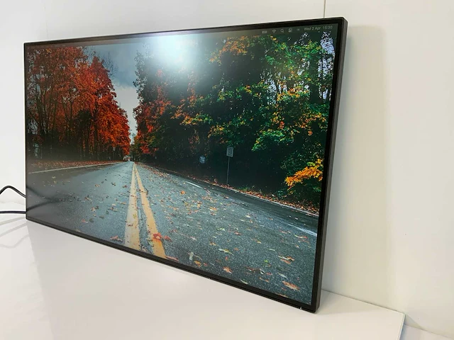 Hp (z32) 32”, 3840x2160 (uhd) ips monitor - afbeelding 3 van  6