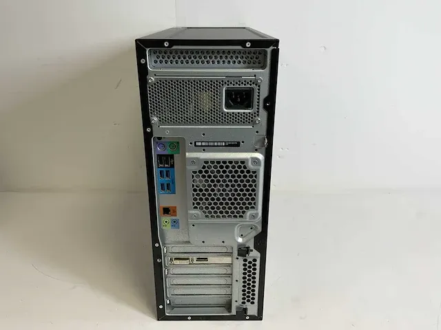 Hp z440, xeon(r) cpu e5-1650 v4, 64 gb ram, no hdd, nvidia quadro k1200 4 gb workstation - afbeelding 3 van  4