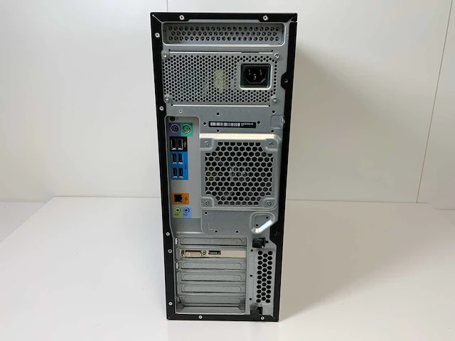 Hp z440, xeon(r) e5-1650 v3, 112 gb ram, no hdd, nvidia quadro k2200 4 gb workstation - afbeelding 4 van  4