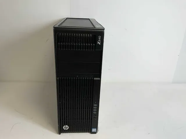 Hp z640, xeon(r) e5-2630 v3, 16 gb ram, 300 gb ssd, nvidia quadro m4000 8 gb workstation - afbeelding 1 van  4