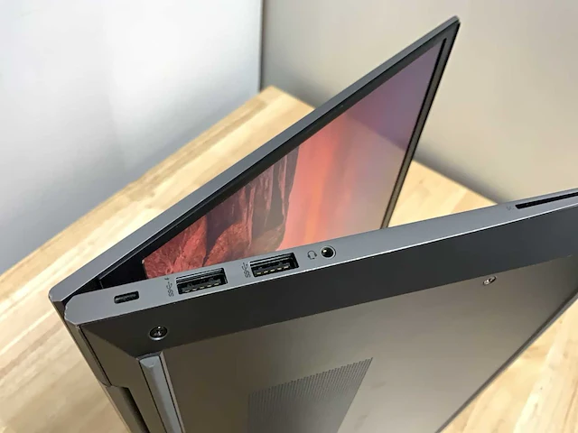 Hp zbook firefly 14 g8 laptop - afbeelding 6 van  8