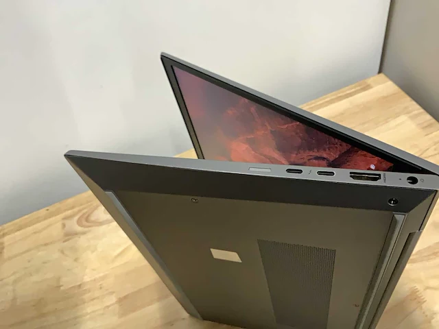 Hp zbook firefly 14 g8 laptop - afbeelding 7 van  8