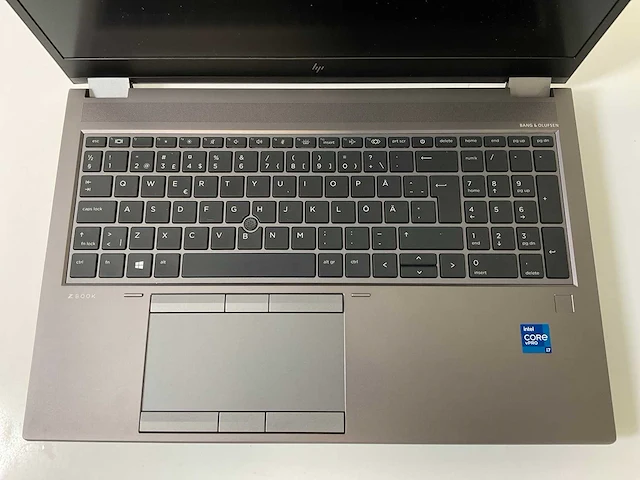 Hp zbook fury g8 15.5”, core(tm) i7 11th gen, 32 gb ram, no hdd, nvidia t1200 laptop 4 gb mobile workstation - afbeelding 4 van  8