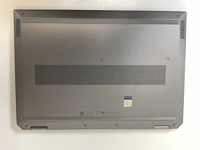 Hp zbook studio g5 15.5”, core(tm) i7 8th gen, 32 gb ram, 1 tb nvme, nvidia quadro p1000 4 gb mobile workstation - afbeelding 6 van  8