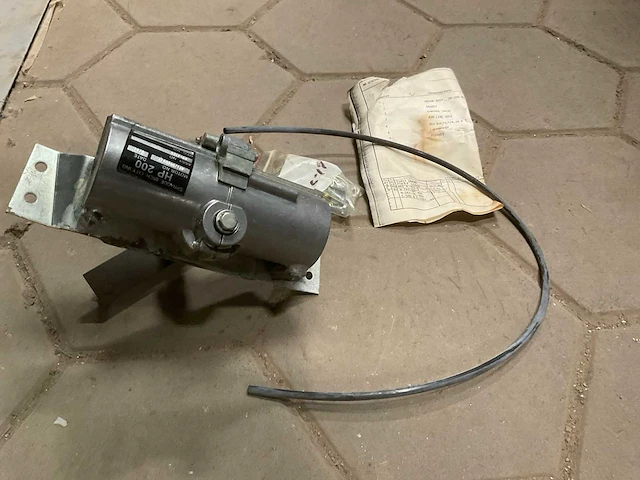 Hp200 ruitenwisser motor - afbeelding 2 van  4