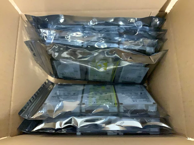 Hpe 3,2tb sas 12g sc ds ssd (20x) - afbeelding 4 van  4