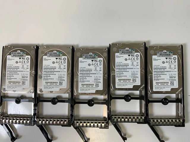 Hpe (n9x24a) enterprise 3200 sff, 2x 400 gb sas(mo0400jffcf) - 5x 1.2 tb sas(eg1200jemda) - 7x 1.8 tb sas(eg1800jemdb) storage flash array - afbeelding 2 van  14