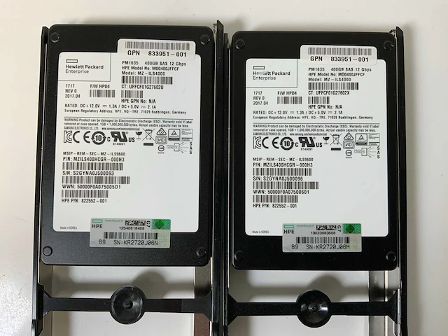 Hpe (n9x24a) enterprise 3200 sff, 2x 400 gb sas(mo0400jffcf) - 5x 1.2 tb sas(eg1200jemda) - 7x 1.8 tb sas(eg1800jemdb) storage flash array - afbeelding 14 van  14
