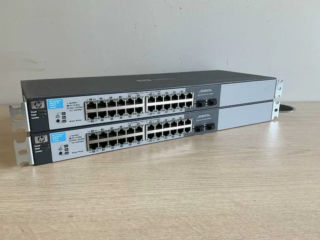 Hpe procurve 1810g-24 19" switch (2x) - afbeelding 1 van  3