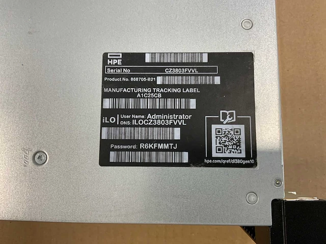Hpe proliant dl380 gen 10, xeon(r) gold 6142, 8x 32 gb ram, 2x 240 gb ssd(mtfddak240tcb) - 4x 480 gb (mk000480gwcev) rack mount chassis - afbeelding 10 van  11