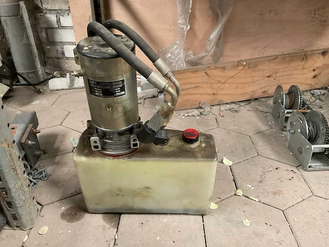 Hpi hydraulic pump - afbeelding 1 van  4