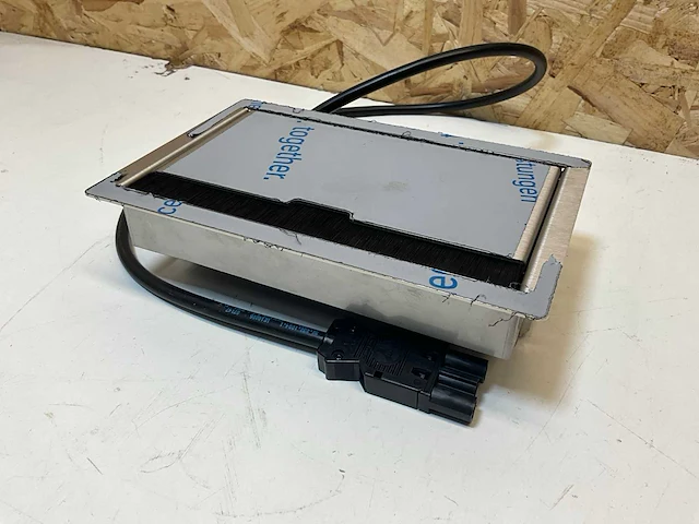 Hpl systems rvs inbouw stekkerdoos 3v (6x) - afbeelding 2 van  5