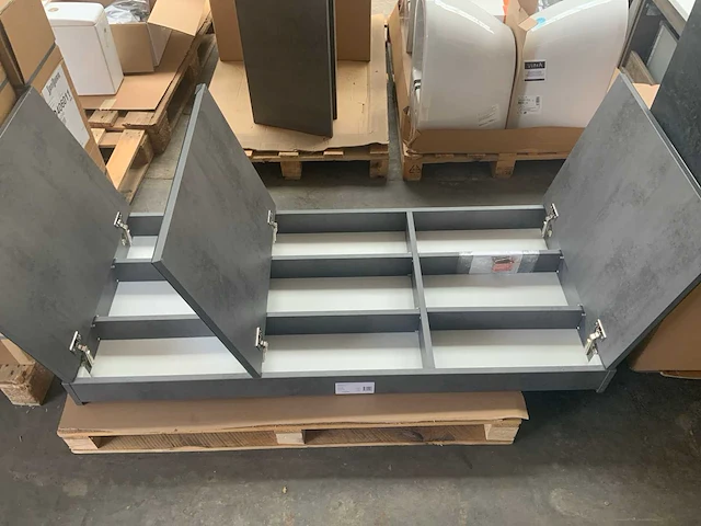 Hr s-line spiegelkast 140cm 3-deurs - afbeelding 4 van  7