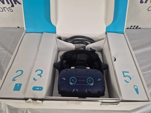 Htc vive pro eye full kit - afbeelding 3 van  6