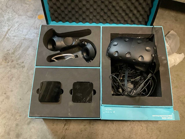 Htc vive virtual reality set - afbeelding 1 van  4