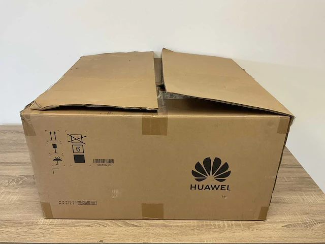 Huawei sun2000-36ktl-m3 inverter - afbeelding 10 van  13