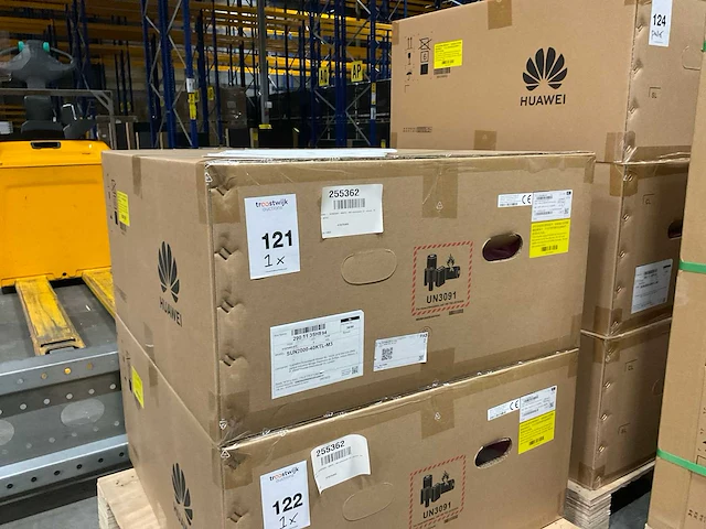 Huawei sun2000-40ktl-m3 omvormer - afbeelding 3 van  3