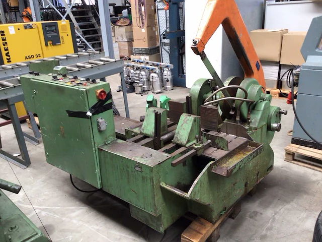 Huber & moser beugelzaagmachine - afbeelding 1 van  13