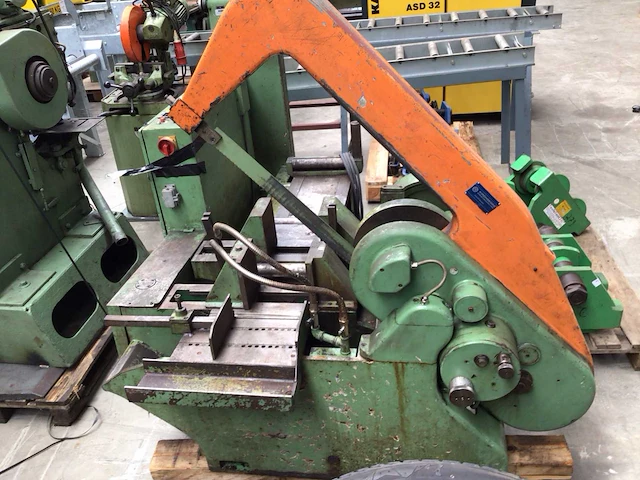 Huber & moser beugelzaagmachine - afbeelding 8 van  13