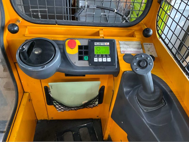 Hubtex md 30 4-weg truck met triplomast en freelift zijlader - afbeelding 4 van  19