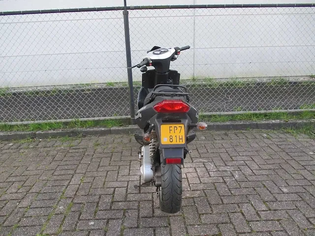 Hudson bike - bromscooter - exactly 50 2 tact - scooter - afbeelding 7 van  9