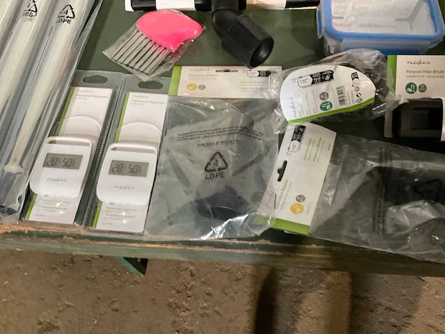 Huishoudelijke artikelen (600x) - afbeelding 10 van  22