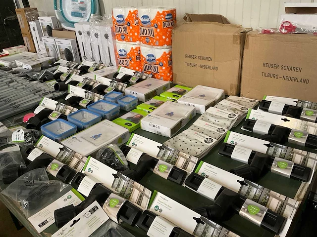 Huishoudelijke artikelen (600x) - afbeelding 1 van  22