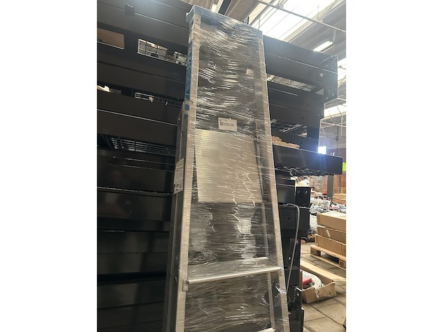 Huishoudtrap/geribbelde staande sportladder 5 treden zarges, nova s 42455 - afbeelding 3 van  4