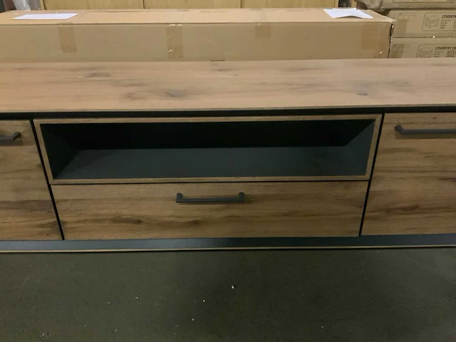 Huissen rustiek dressoir - afbeelding 3 van  9