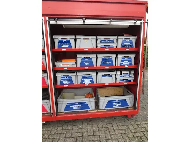 Hulpverlenings unit ex brandweer - afbeelding 2 van  30