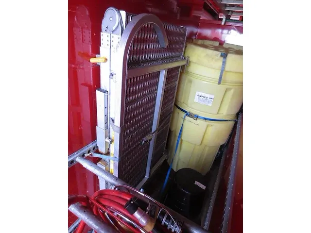 Hulpverlenings unit ex brandweer - afbeelding 5 van  30