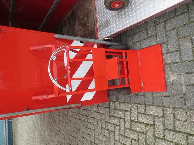 Hulpverlenings unit ex brandweer - afbeelding 7 van  30