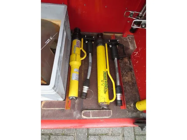 Hulpverlenings unit ex brandweer - afbeelding 11 van  30