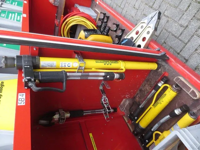 Hulpverlenings unit ex brandweer - afbeelding 14 van  30