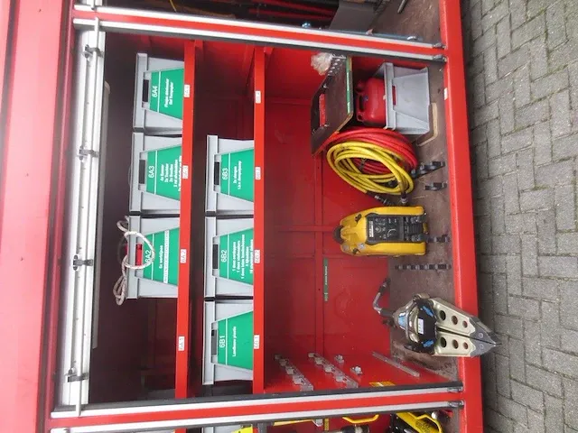 Hulpverlenings unit ex brandweer - afbeelding 17 van  30