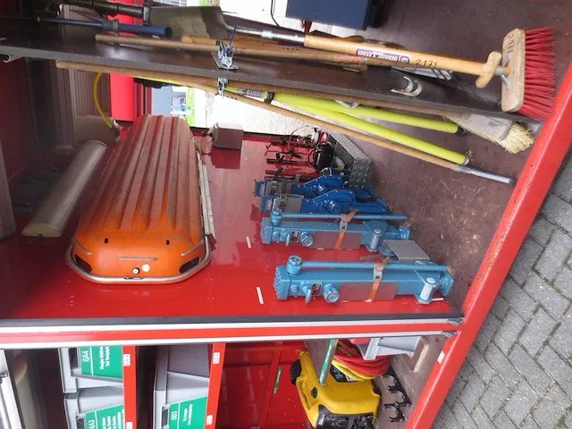 Hulpverlenings unit ex brandweer - afbeelding 18 van  30