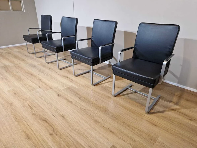 Hulsta - d13-42 - eetkamerstoelen - showroommodellen (4x) - afbeelding 3 van  11