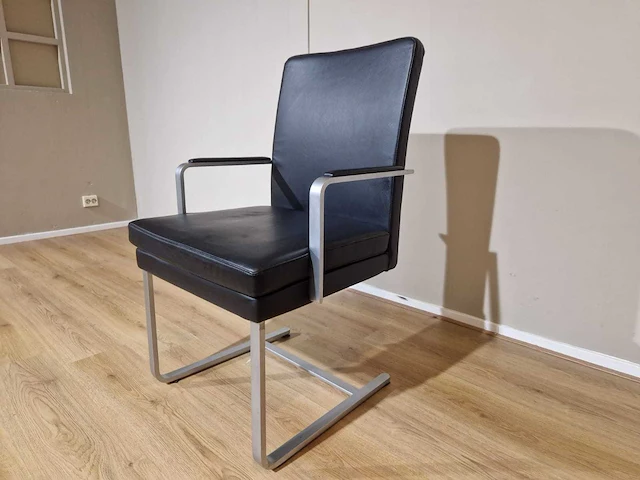 Hulsta - d13-42 - eetkamerstoelen - showroommodellen (4x) - afbeelding 5 van  11