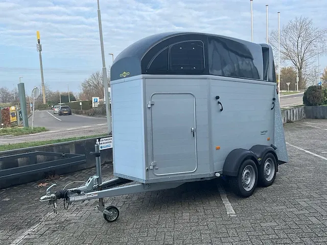 Humbaur twee paard xantos paardentrailer - afbeelding 2 van  8