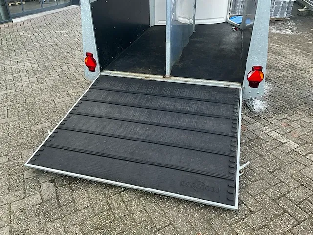 Humbaur twee paard xantos paardentrailer - afbeelding 7 van  8