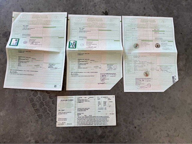 Hummer - 6.2 ls3 -personenauto - 2008 - afbeelding 32 van  40